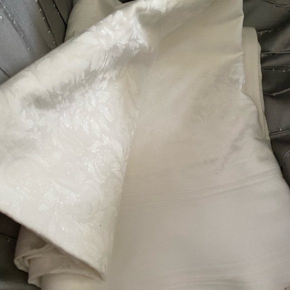 VINTAGE Luxury Rectangular Tablecloth & 3 Napkins - Picture 3 of 16